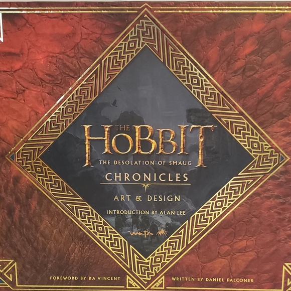 The Hobbit Desolation Of Smaug Chronicles Book - Picture 2 of 15